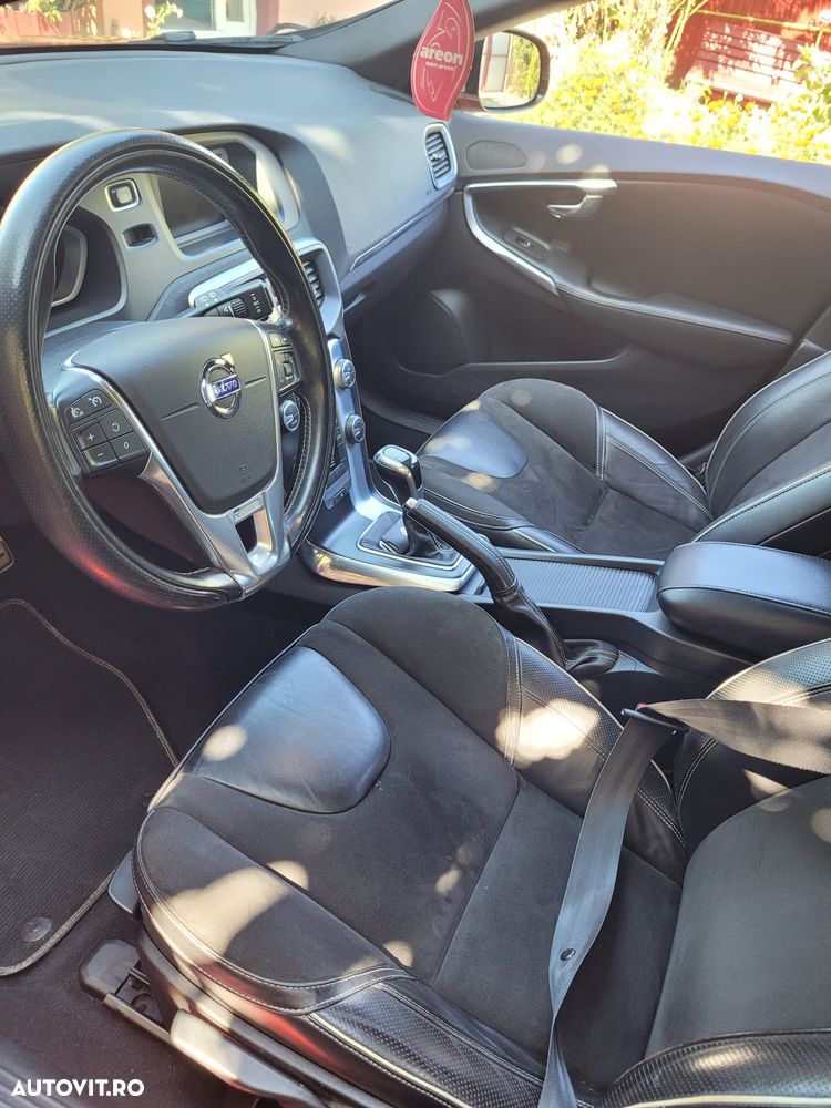Volvo V40 D4 VEA R-Design - 7