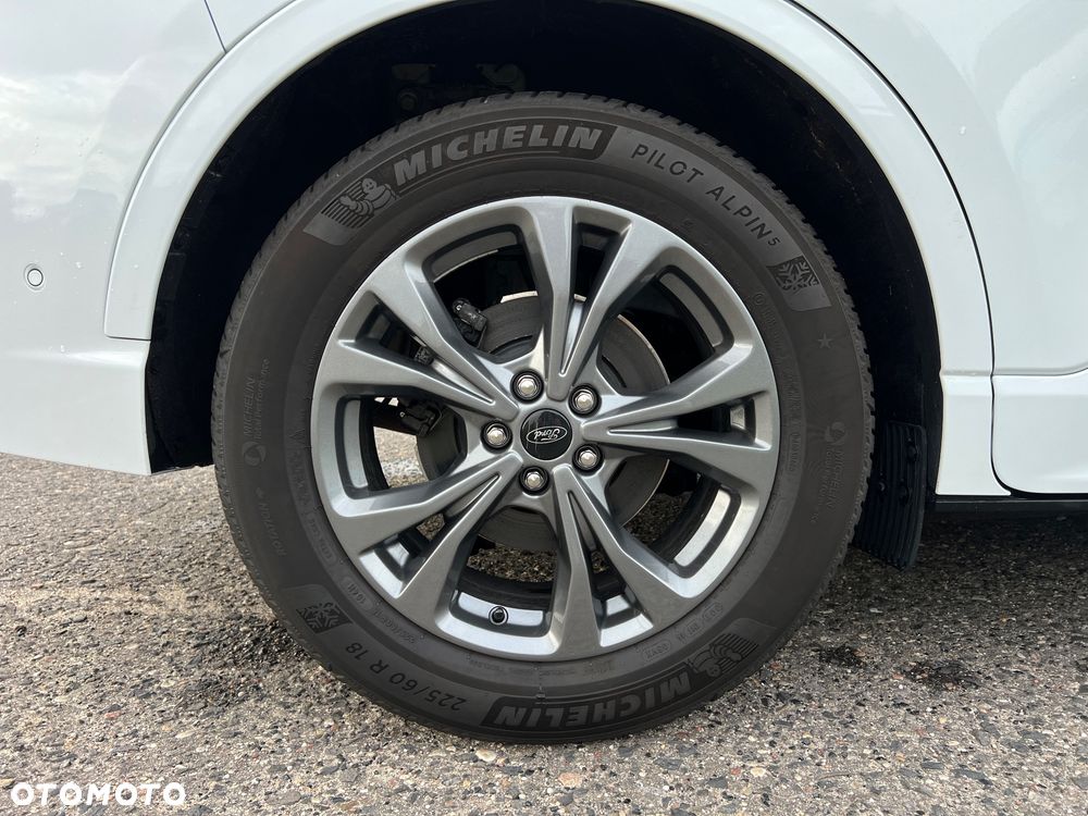 Ford Kuga 2.5 Duratec FHEV ST-LINE X - 28