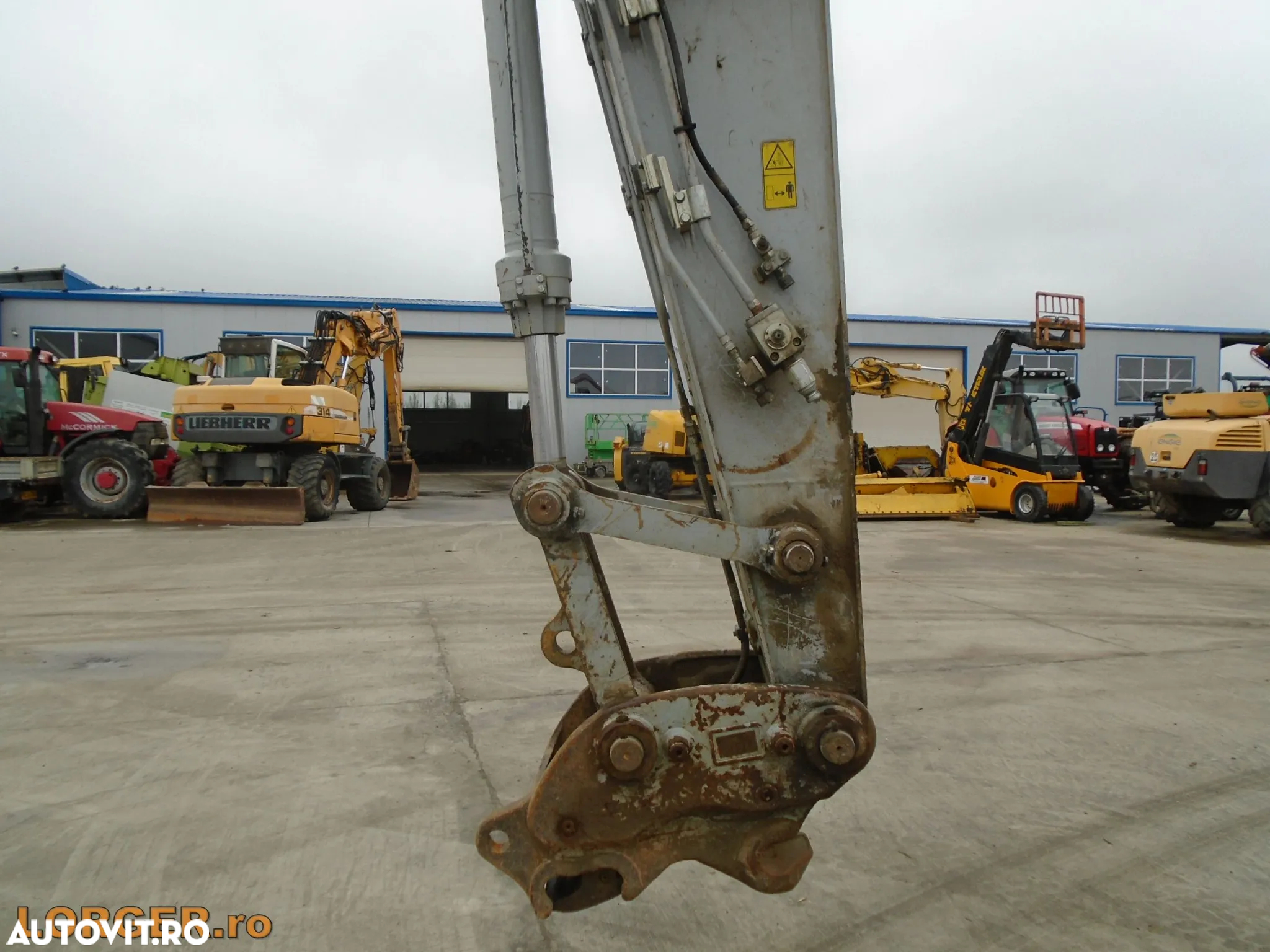 Cat 319D - 6