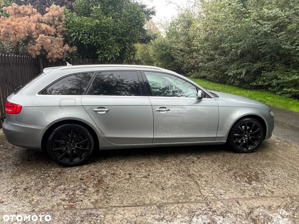 Audi A4 Avant 2.0 TDI - 10