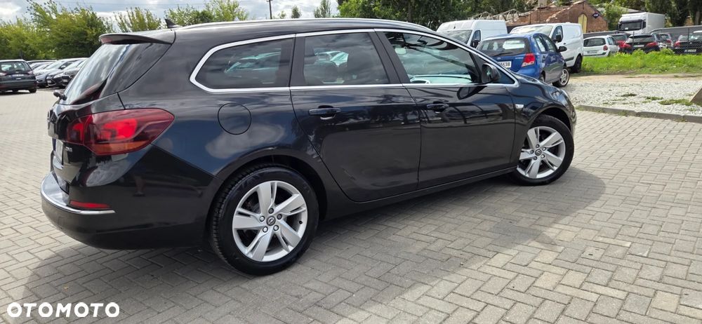 Opel Astra 2.0 CDTI ecoFLEX Start/Stop Exklusiv - 17