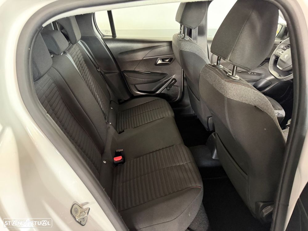 Peugeot 208 1.2 PureTech Active - 29