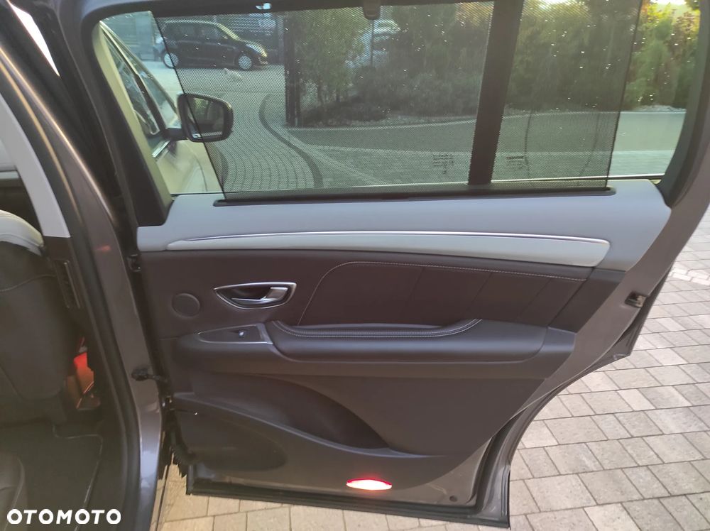 Renault Espace 1.6 dCi Energy Initiale Paris EDC - 27
