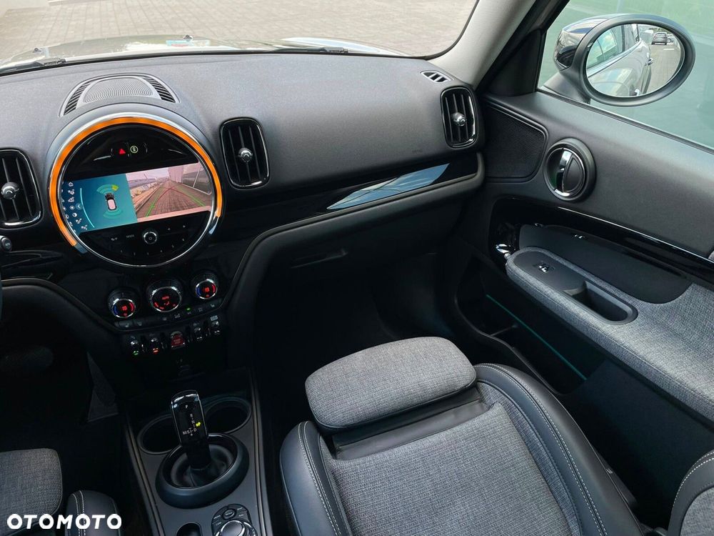 MINI Countryman - 16