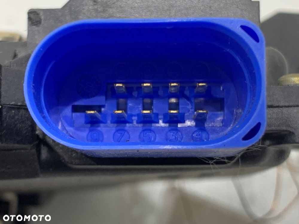 ZAMEK DRZWI LEWY PRZÓD  VW TOURAN (1T1, 1T2) 2003 - 2010 2.0 TDI 16V 103 kW [140 KM] olej napędowy - 3