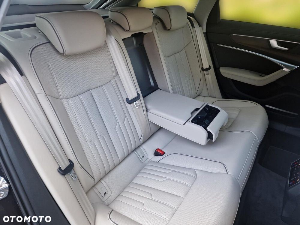 Audi A6 Allroad - 12