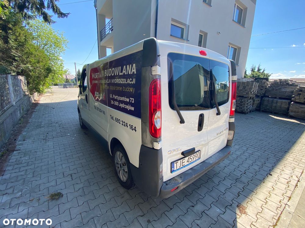 Opel Vivaro Trafic - 3