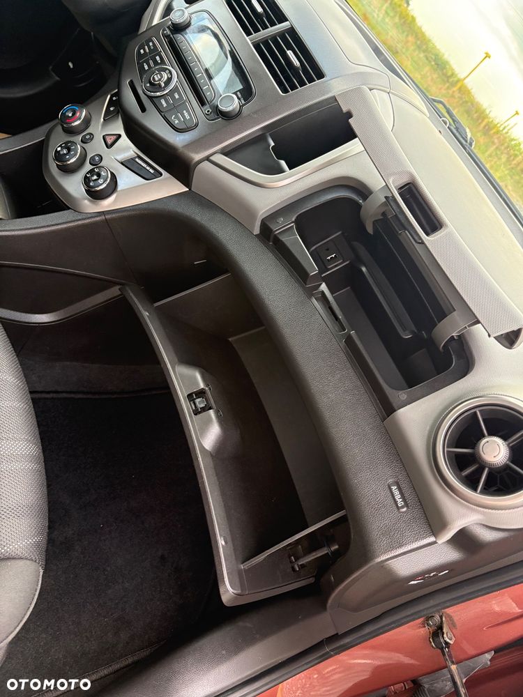 Chevrolet Aveo 1.6 LTZ - 31