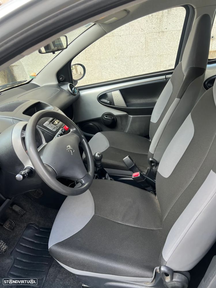 Peugeot 107 1.0 Urban - 14