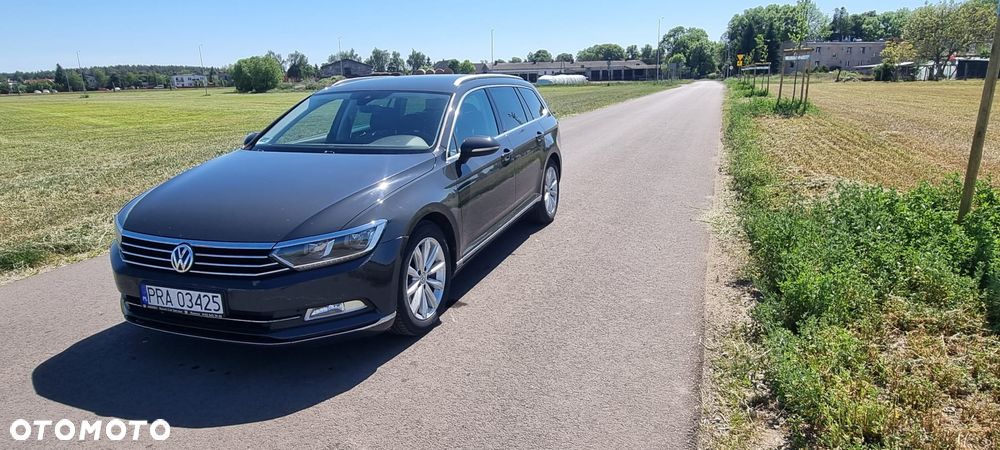 Volkswagen Passat 2.0 TDI SCR DSG Highline - 2