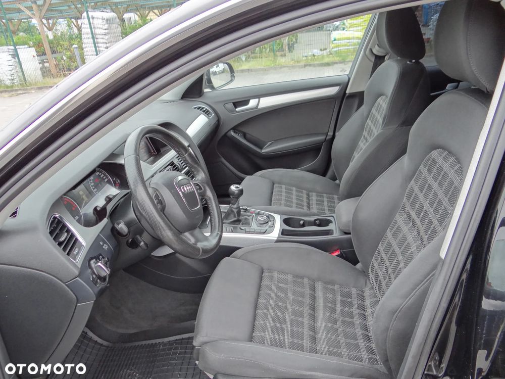 Audi A4 Avant - 4