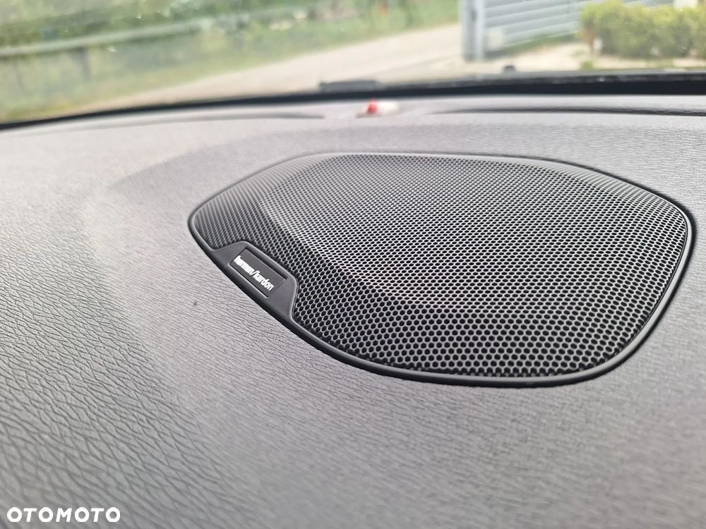 Volvo V40 D2 Momentum - 28