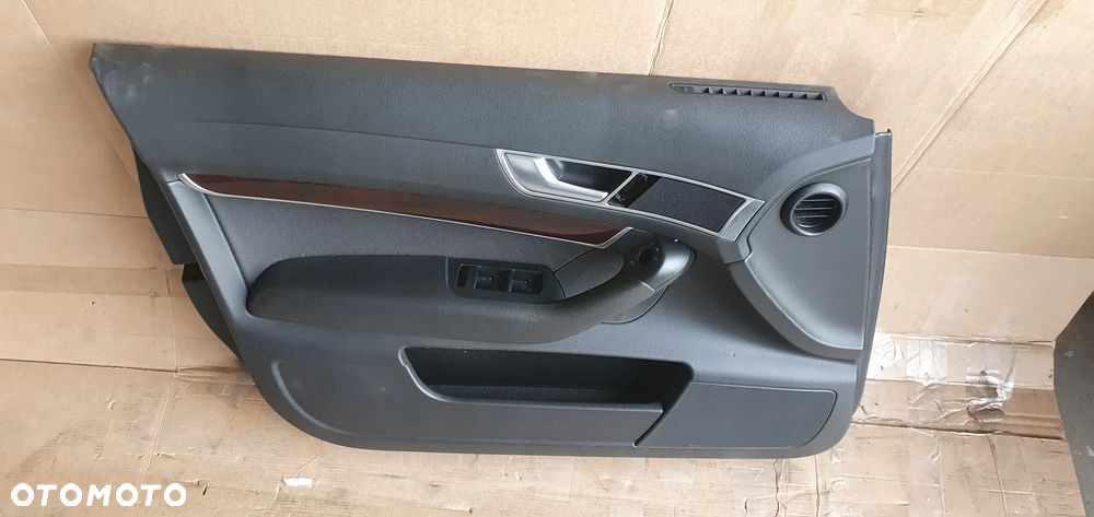 Boczek tapicerka lewy przód przednia lewa Audi A6 C6 Lift - 2