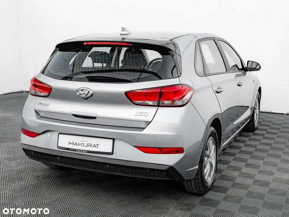 Hyundai i30 1.5 DPI Classic + - 6