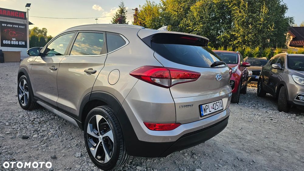 Hyundai Tucson blue 1.7 CRDi 2WD DCT Premium - 23