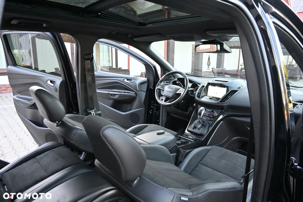 Ford Kuga 1.5 EcoBoost 4x4 ST-Line - 23