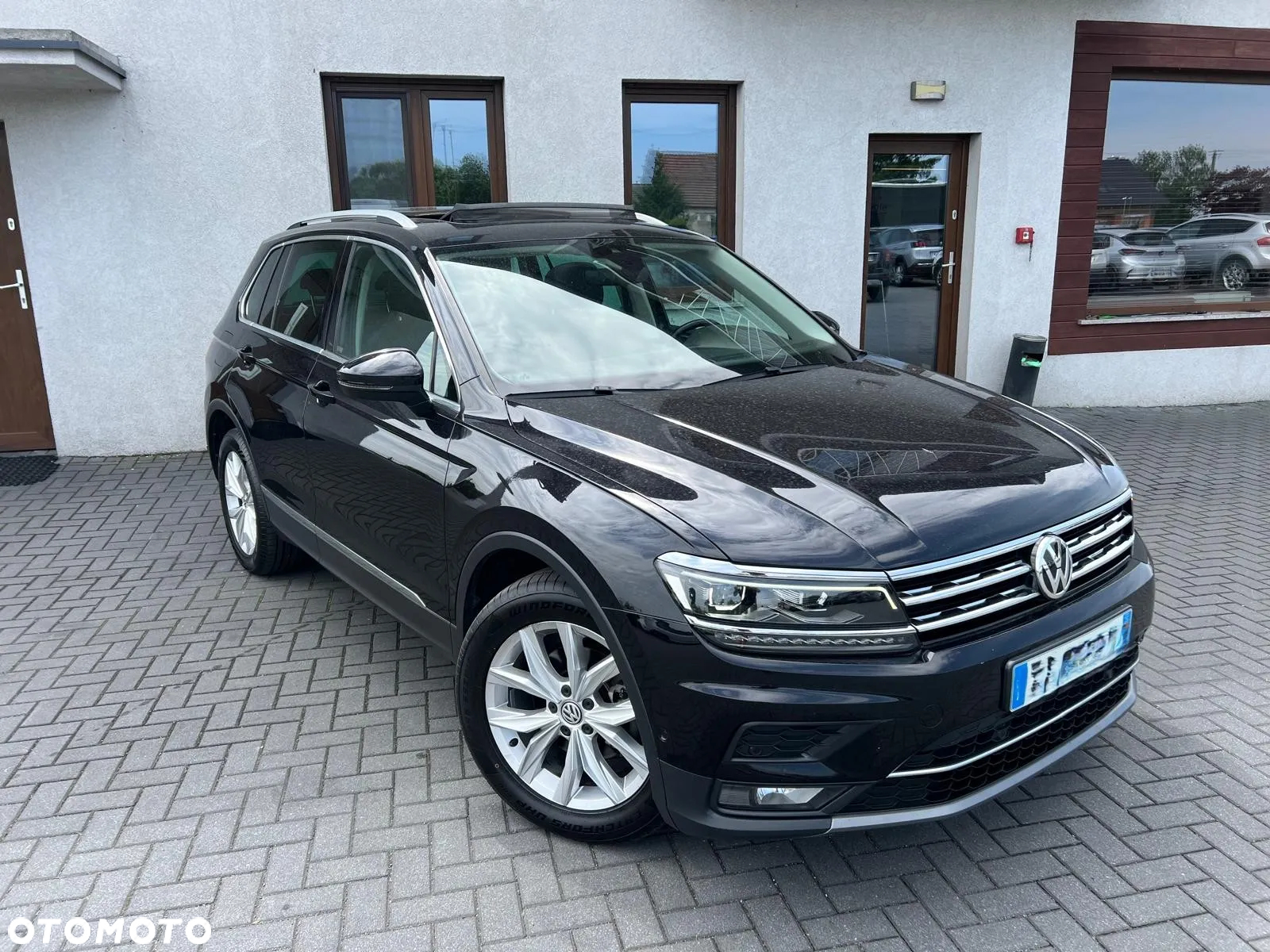 Volkswagen Tiguan - 2