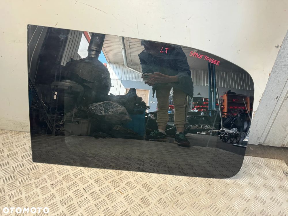 SZYBA LEWA BOCZNA KAROSERYJNA ŚRODKOWA CITROEN SPACETOURER - 2