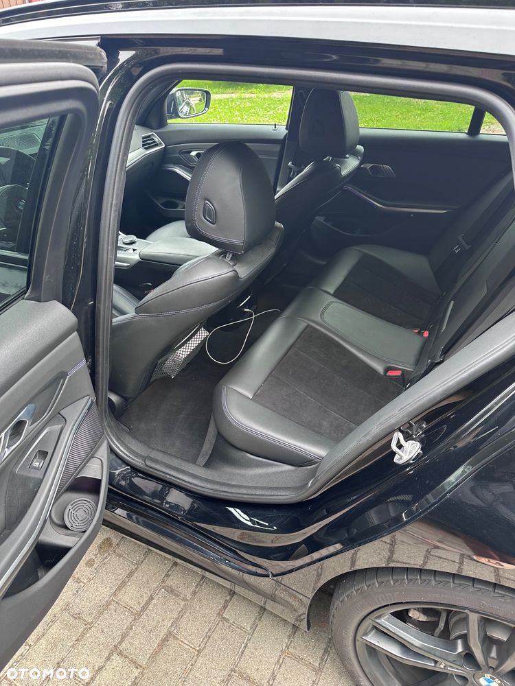 BMW Seria 3 320d xDrive MHEV M Sport sport - 6