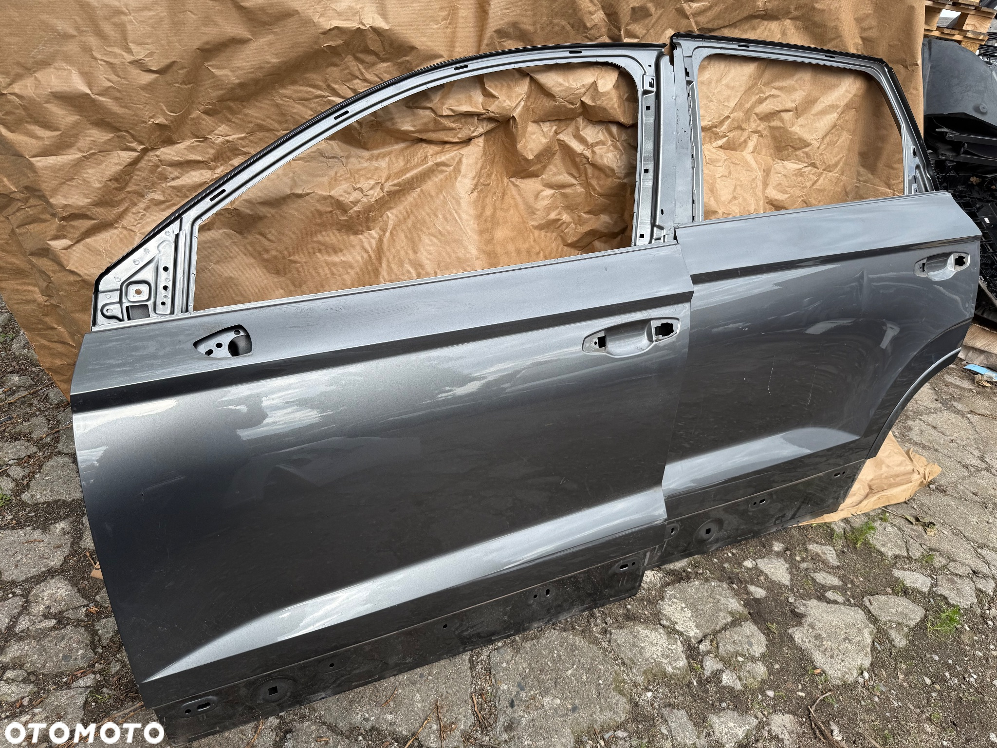 DRZWI LEWE PRZÓD LEWE TYŁ STRONA SEAT ATECA 575 SZARE STALOWE - 6