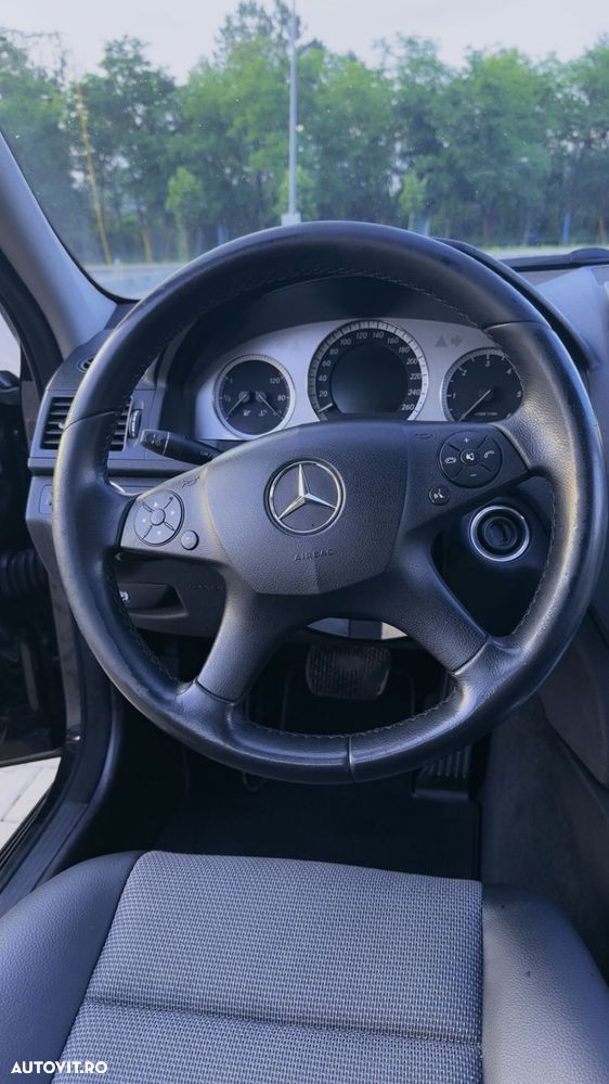 Mercedes-Benz C 220 CDI DPF Automatik Avantgarde - 10