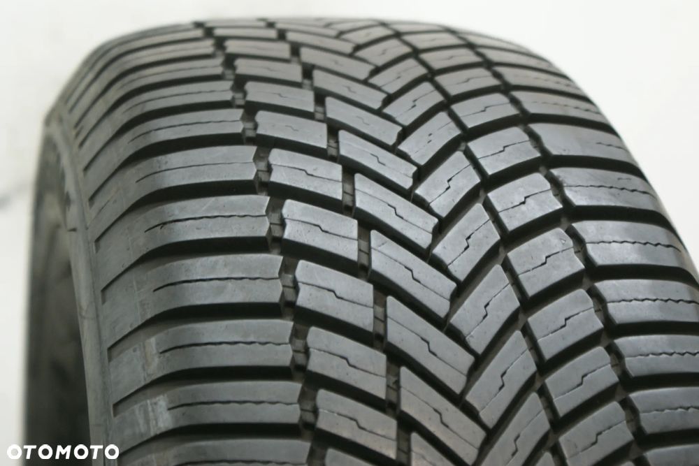 225/65R17 BRIDGESTONE WEATHER CONTROL A005 , 6,4mm B1683 - 2