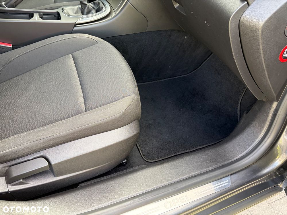 Opel Insignia 2.0 CDTI 150 Jahre - 29