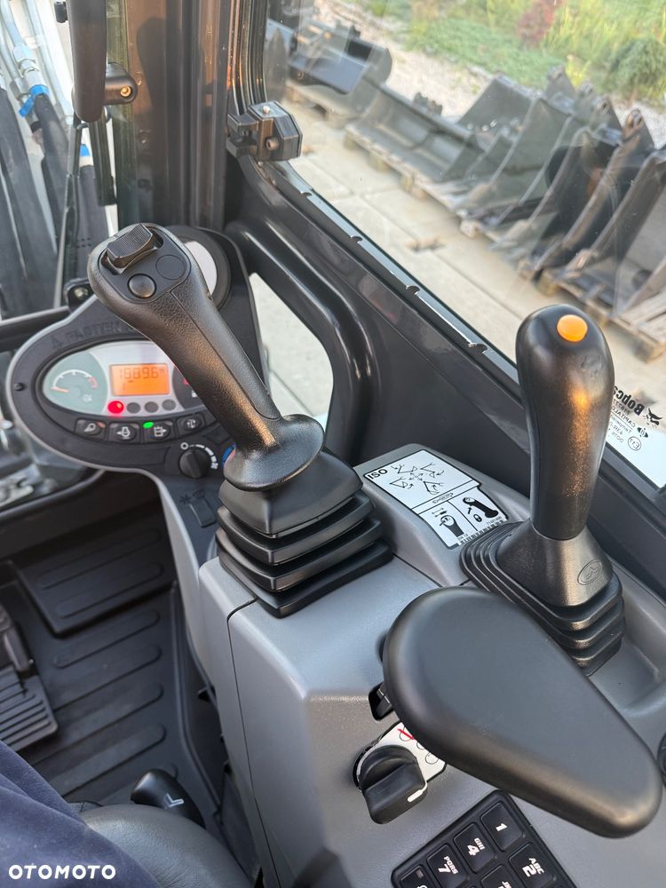 Bobcat E45 - 8