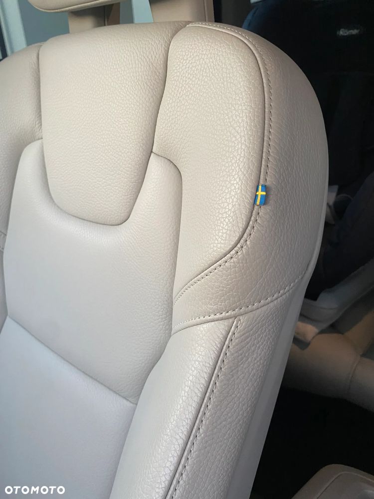 Volvo XC 60 D4 AWD Geartronic Momentum - 30
