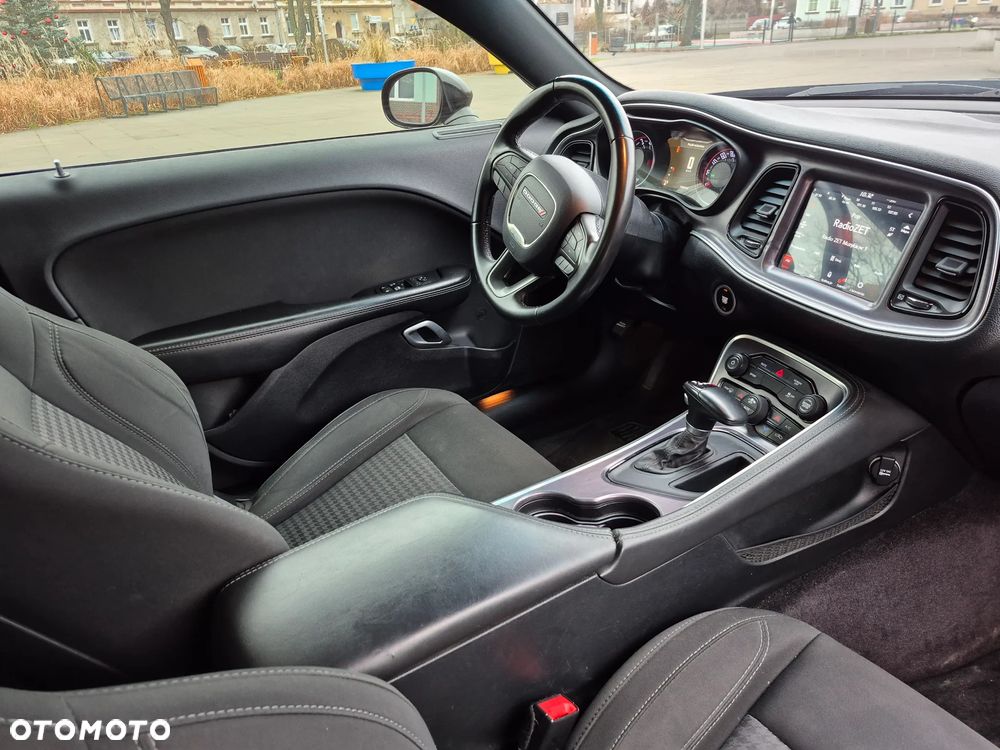 Dodge Challenger Automatik R/T Plus - 10