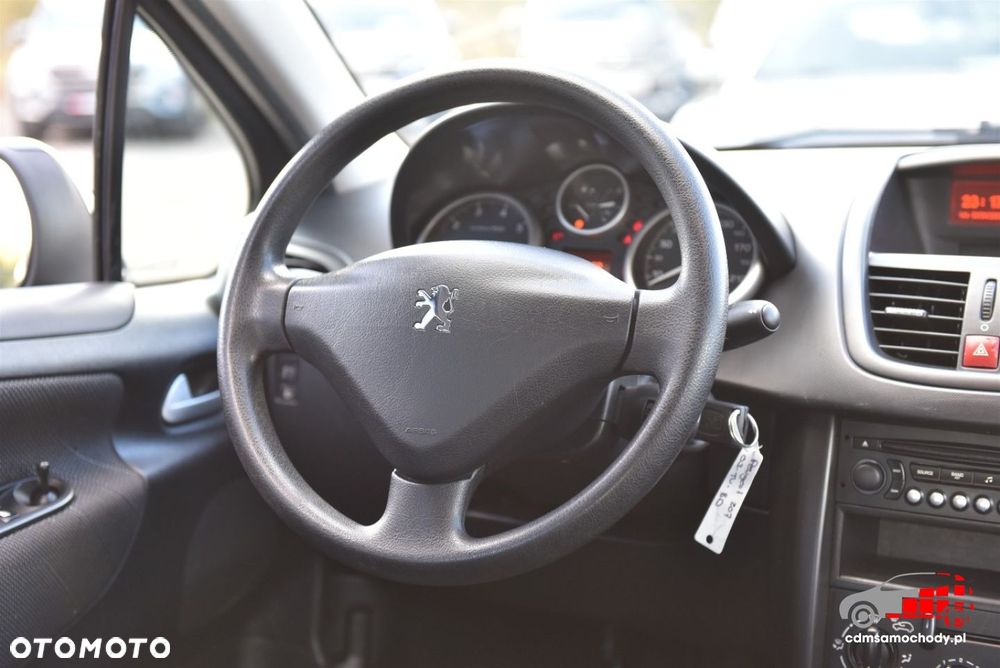 Peugeot 207 - 19