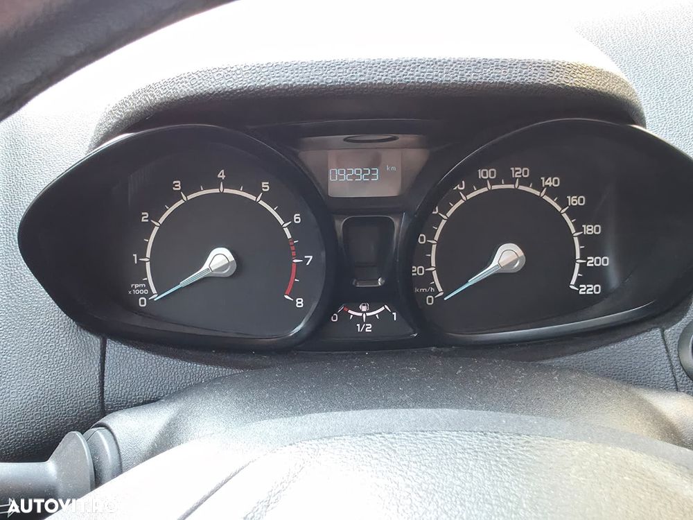 Ford EcoSport 1.0 EcoBoost Titanium - 8