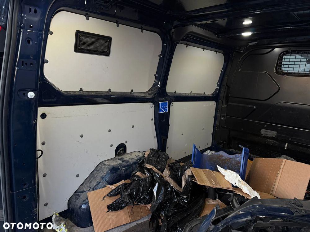 Ford Transit Custom - 21