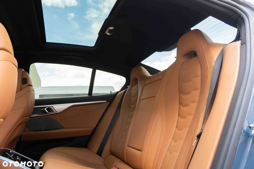 BMW Seria 8 M850i xDrive - 29