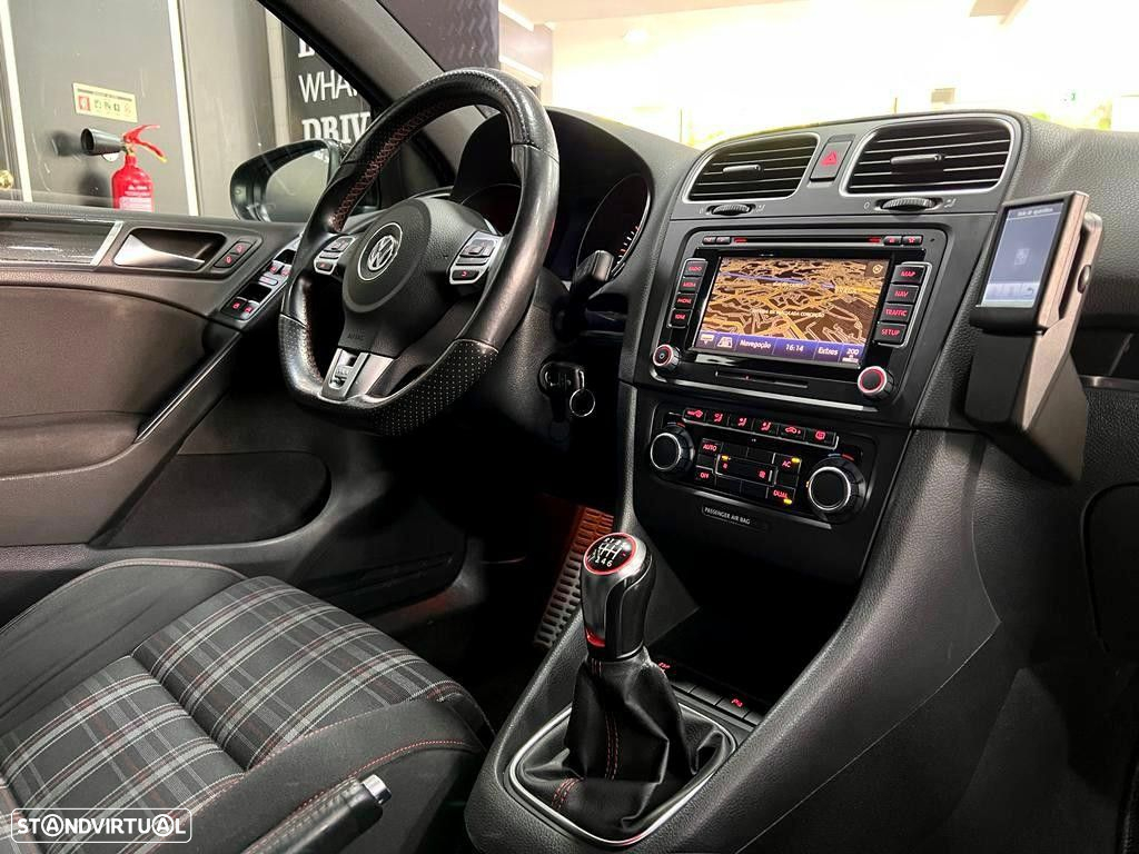 VW Golf 2.0 TSi GTI DSG - 10