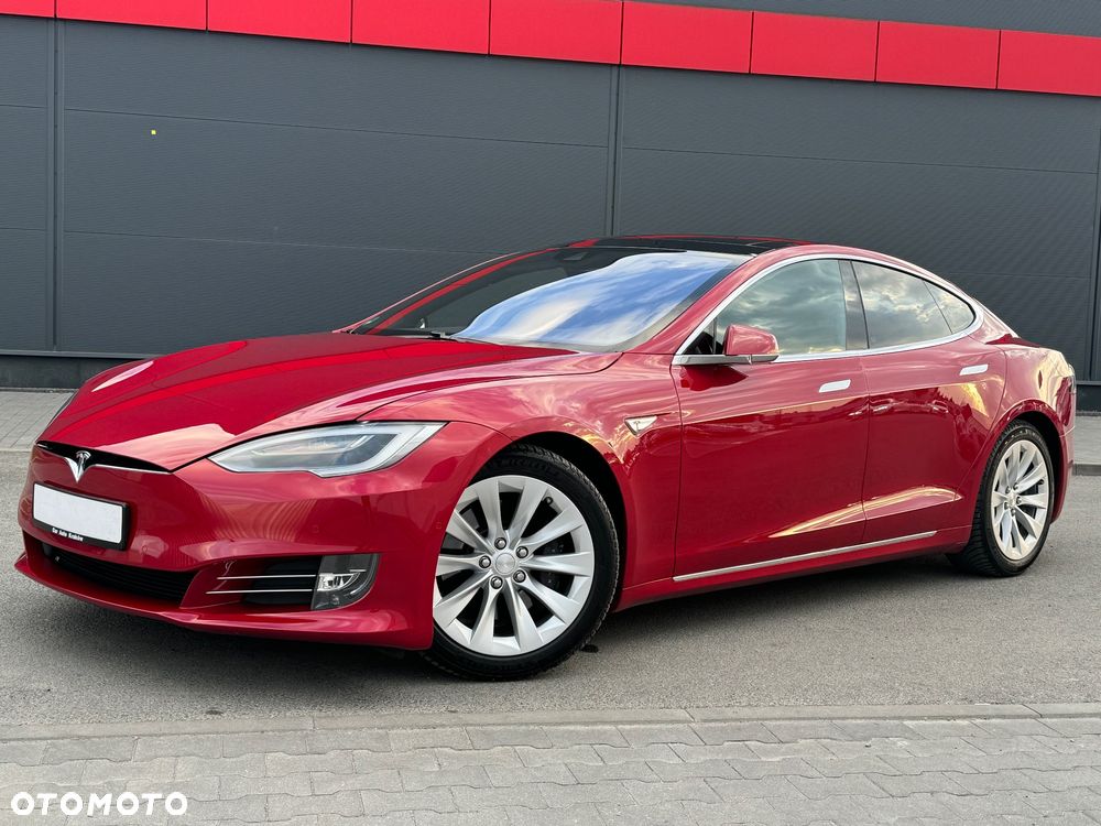 Tesla Model S - 1