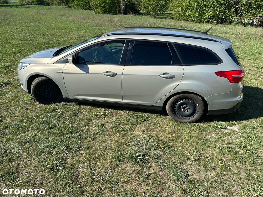 Ford Focus Turnier 1.5 EcoBoost Start-Stopp-System Business Edition - 3