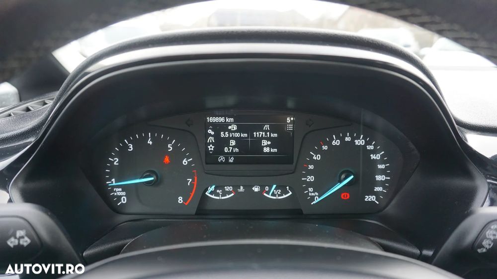 Ford Fiesta 1.1 S&S TITANIUM - 19