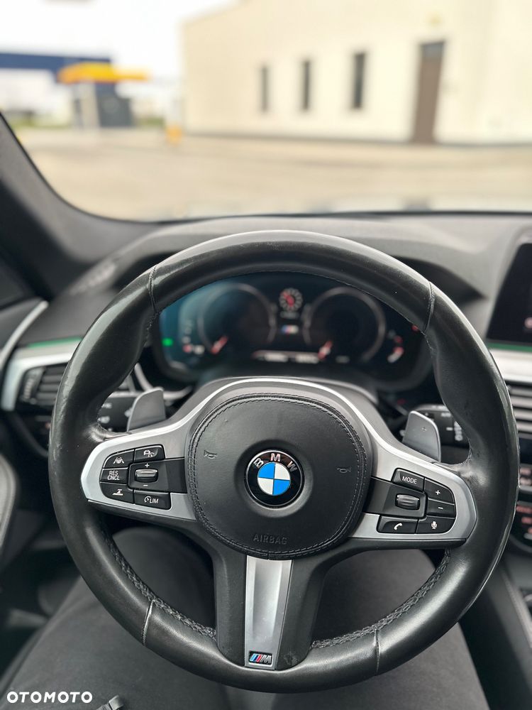 BMW Seria 5 520d M Sport Edition - 13