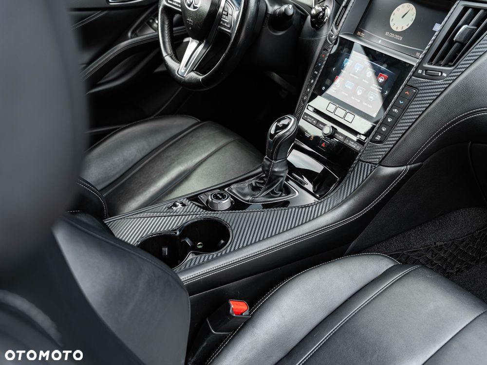 Infiniti Q60 - 30