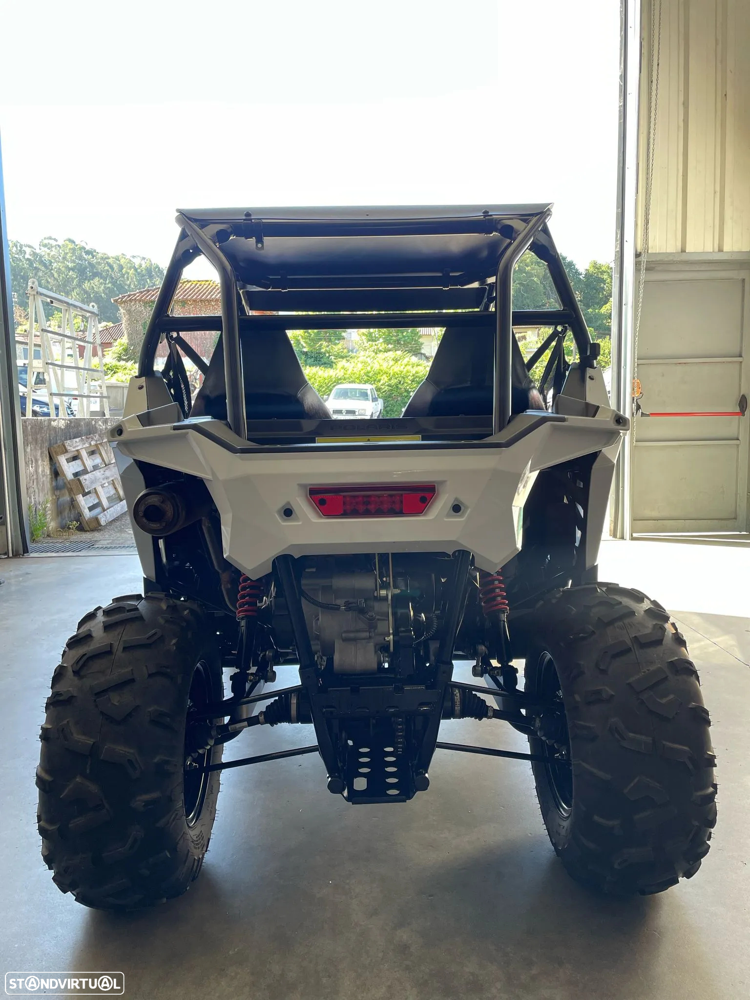 Polaris RZR 200 EFI - 6