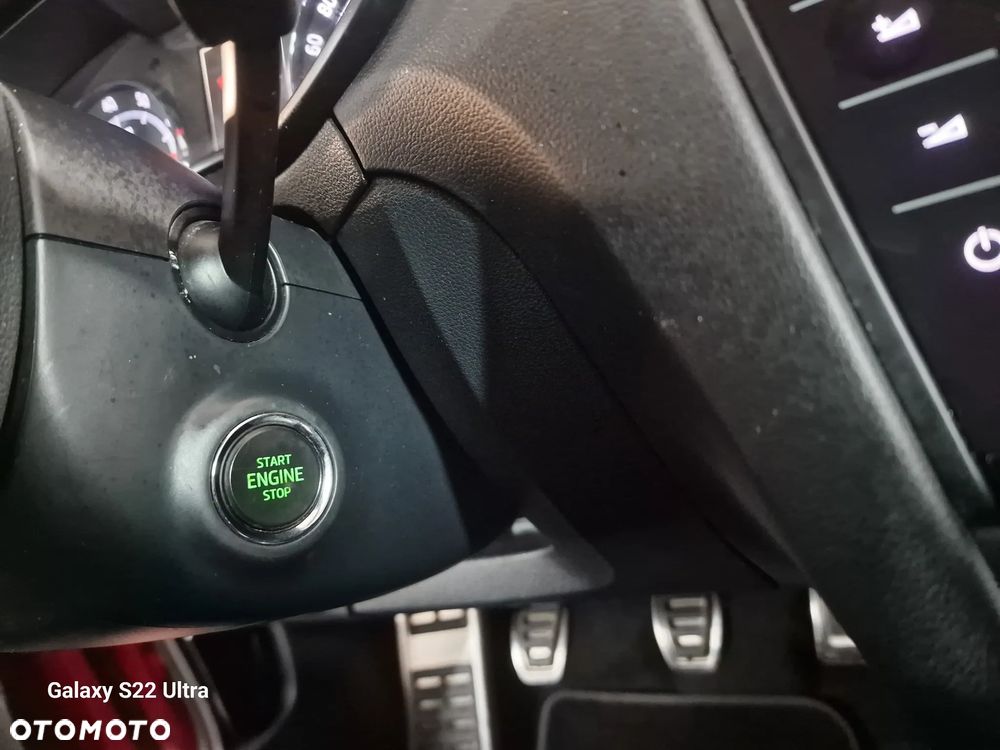 Skoda Octavia 2.0 TSI RS - 21