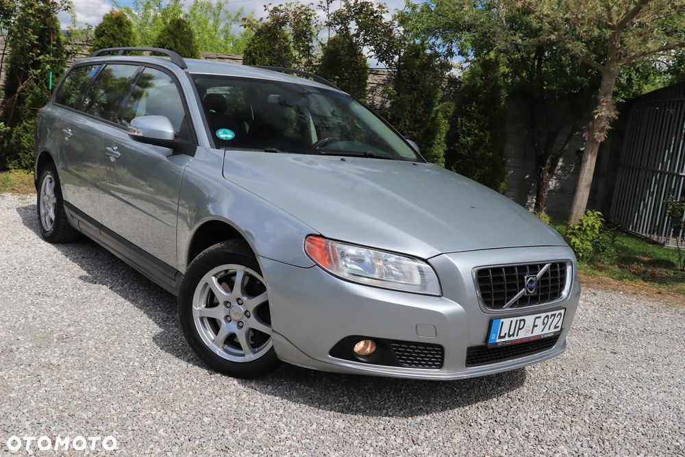 Volvo V70 D5 Summum - 8