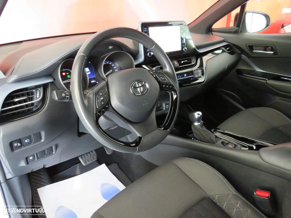 Toyota C-HR 1.8 Hybrid Square Collection - 28
