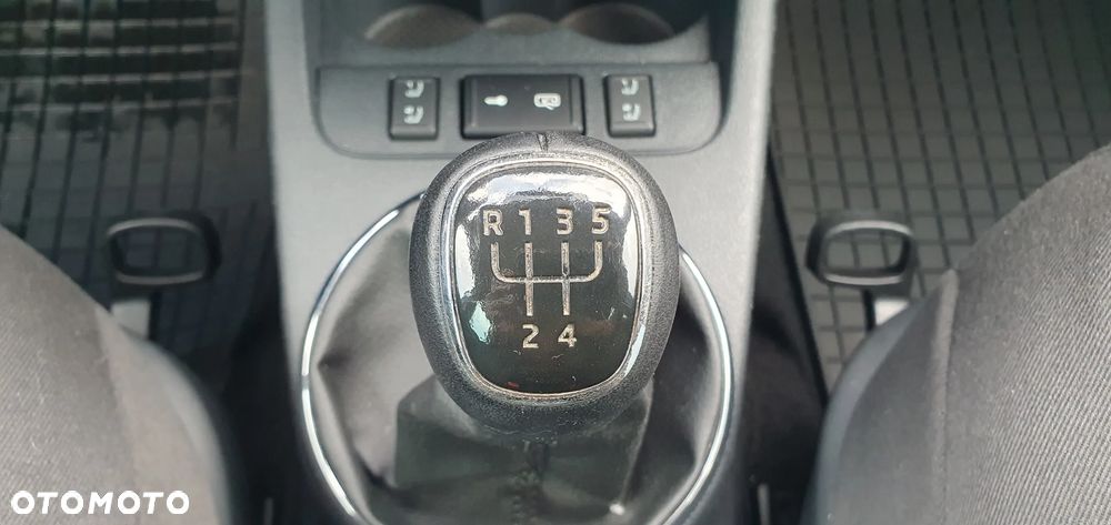 Skoda Fabia 1.2 TSI Ambiente - 20