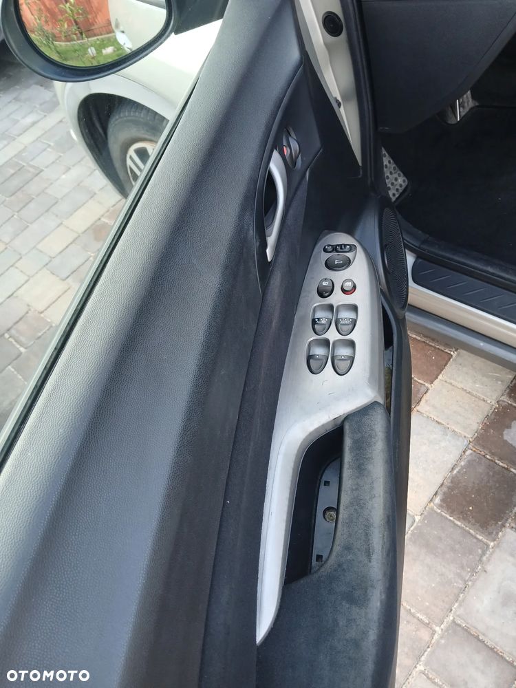 Honda Civic 1.4i-DSi - 16