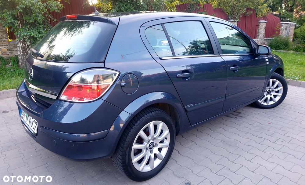 Nissan Note 1.6 more - 25