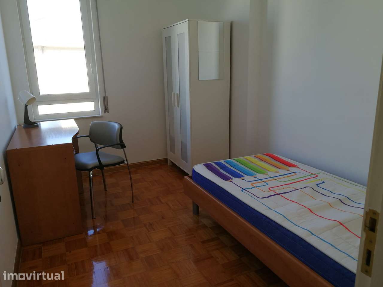 Apartamento T5 com 2 casas de banho em Marvila junto ao Metro - Grande imagem: 4/9