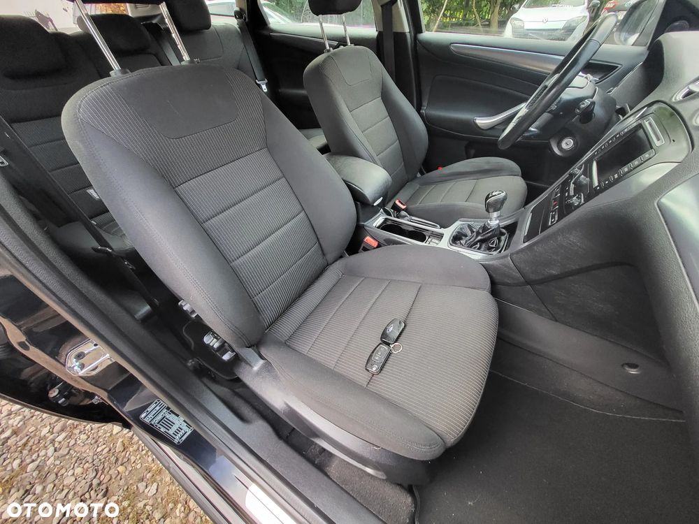 Ford Mondeo 2.0 TDCi Ambiente - 35