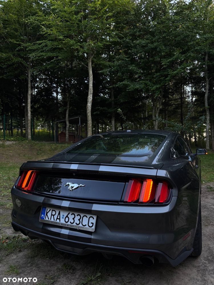 Ford Mustang 2.3 EcoBoost - 20